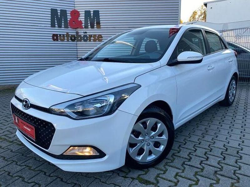 Weiß Gebraucht 2017 Hyundai i20 GO! Kleinwagen | 8.500 € (Fairer Preis) - Bild 1/4
