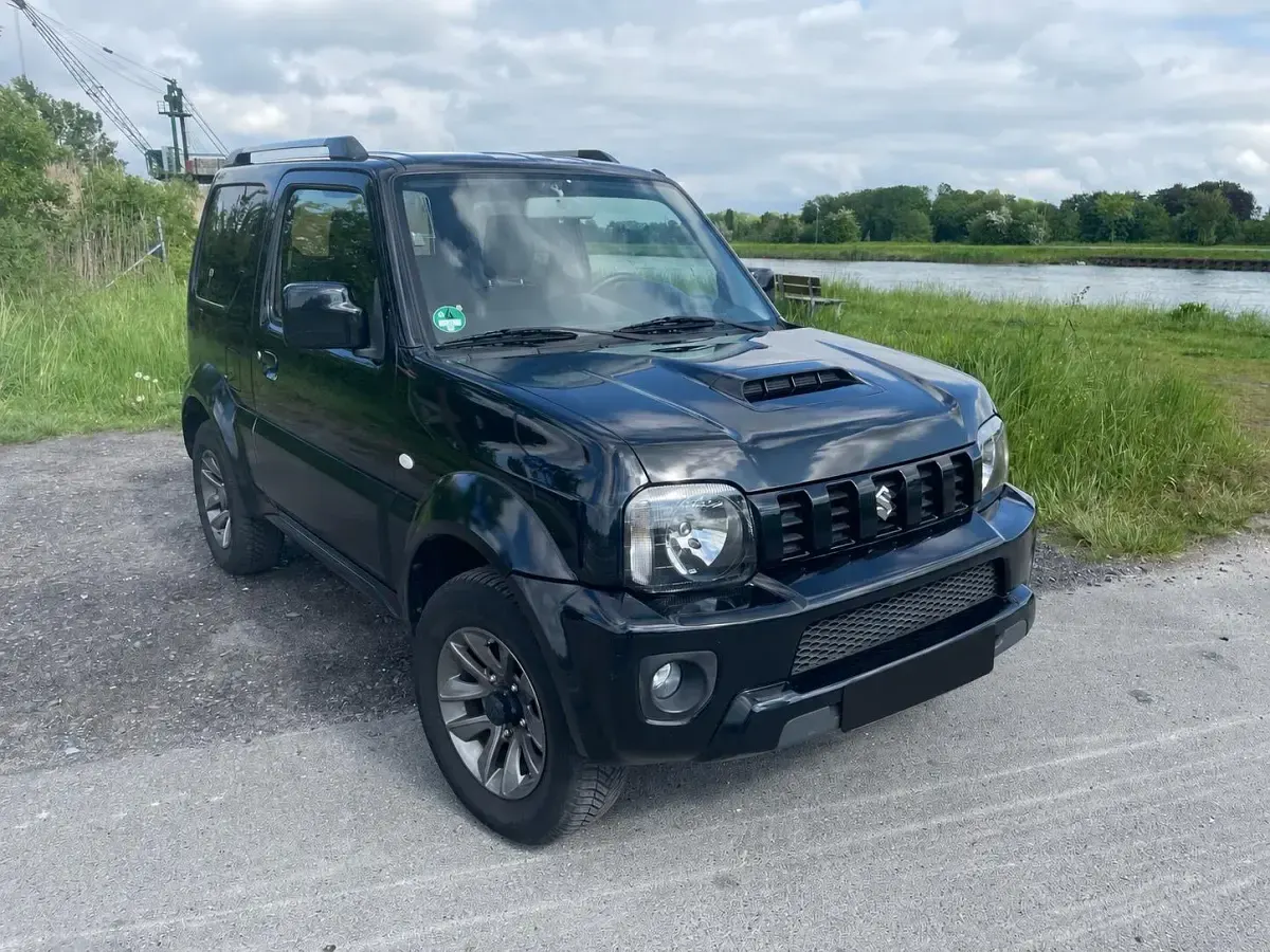 Gebraucht Suzuki Jimny 84 PS (61 kW) 2017 Schwarz SUV