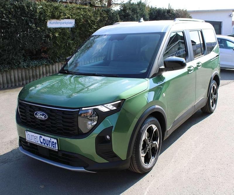 Bursting green Neu 2025 Ford Tourneo Courier Active Van / Kleinbus | 28.600 € (Etwas zu teuer) - Bild 1/4