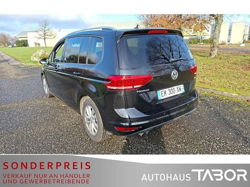Gebraucht VW Touran 150 PS (110 kW) 2017 Deep black perleffekt Van / Kleinbus