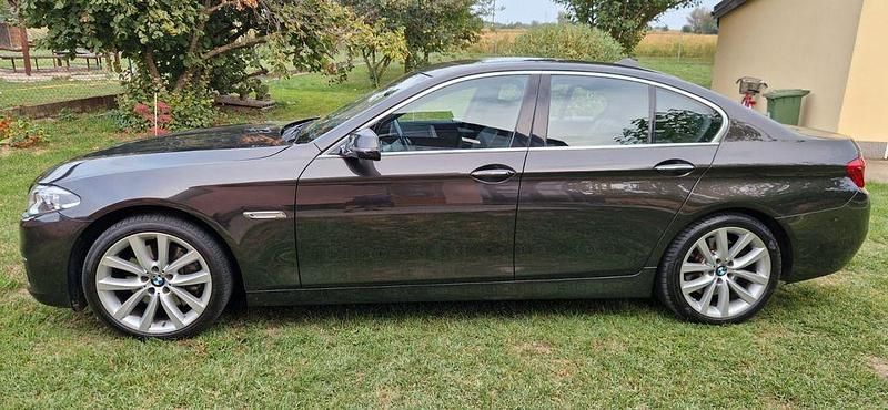 Gebraucht BMW 535 313 PS (230 kW) 2015 Braun Limousine