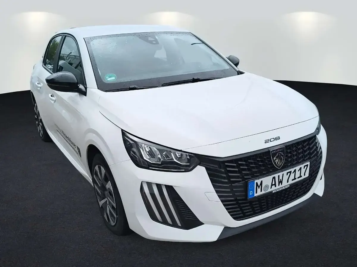 Gebraucht Peugeot 208 Style 101 PS (74 kW) 2025 Lack weiss banquise/typ aussen Kleinwagen