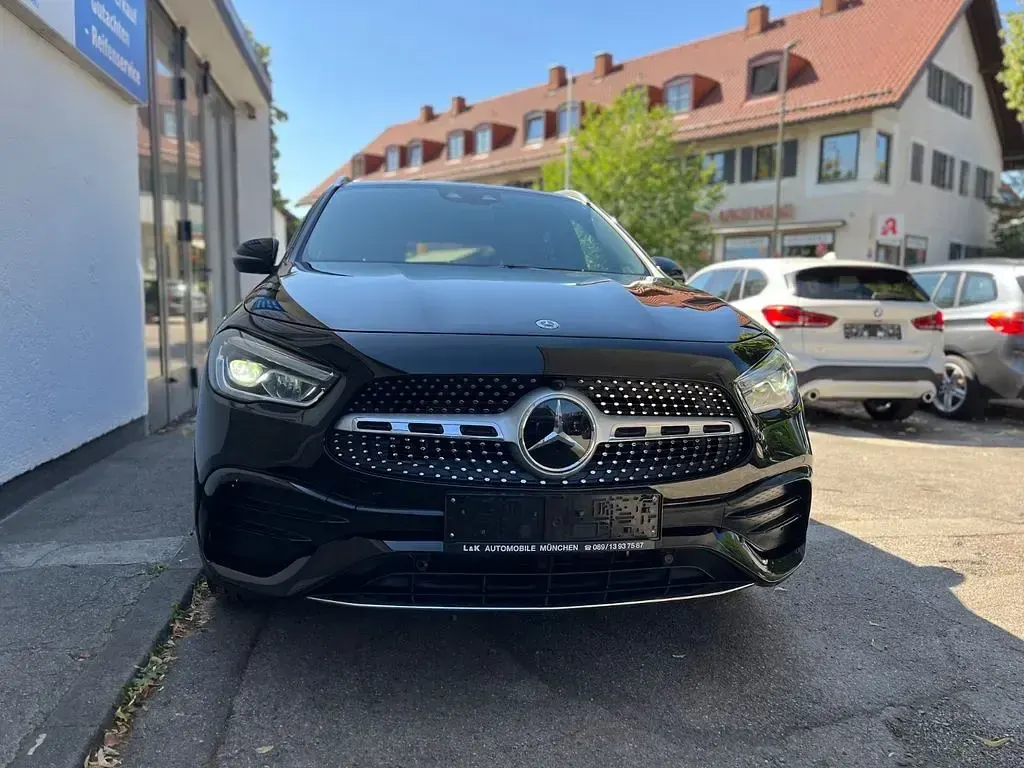 Gebraucht Mercedes GLA250 AMG 160 PS (117 kW) 2021 Schwarz SUV