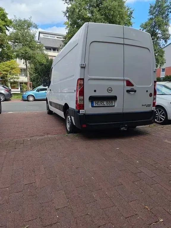 Gebraucht Opel Movano 145 PS (106 kW) 2019 Weiß Van / Kleinbus