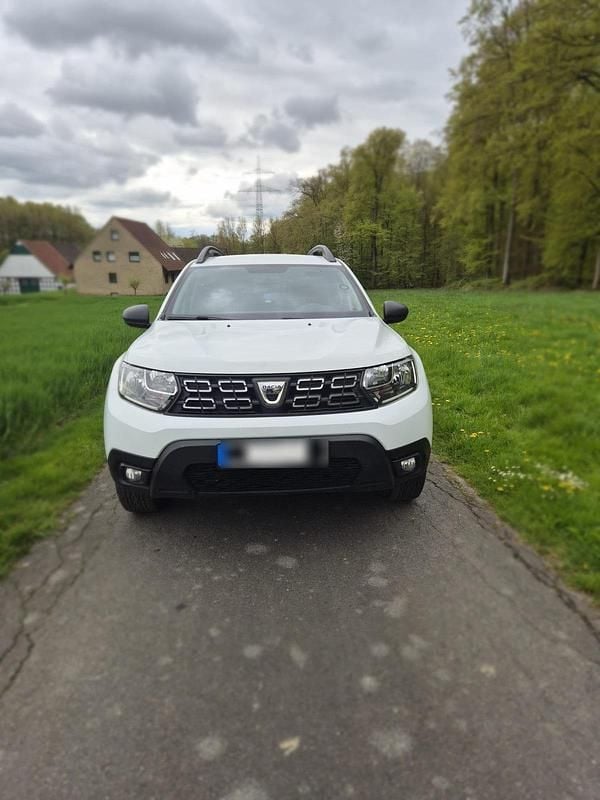 Second-hand Dacia Duster 114 CP (83 kW) 2019 Alb SUV