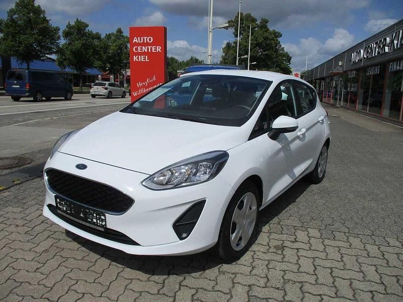 Gebraucht Ford Fiesta Cool & Connect 86 PS (63 kW) 2020 Frost weiß Kleinwagen