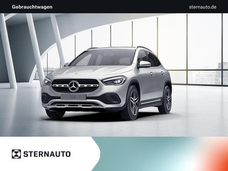 Iridiumsilber metallic Gebraucht 2021 Mercedes GLA200 Progressive SUV | 30.980 € (Guter Preis) - Bild 1/4