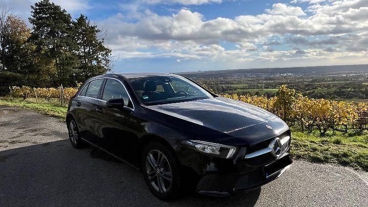 Gebraucht Mercedes A200 Progressive 163 PS (119 kW) 2018 Schwarz Limousine
