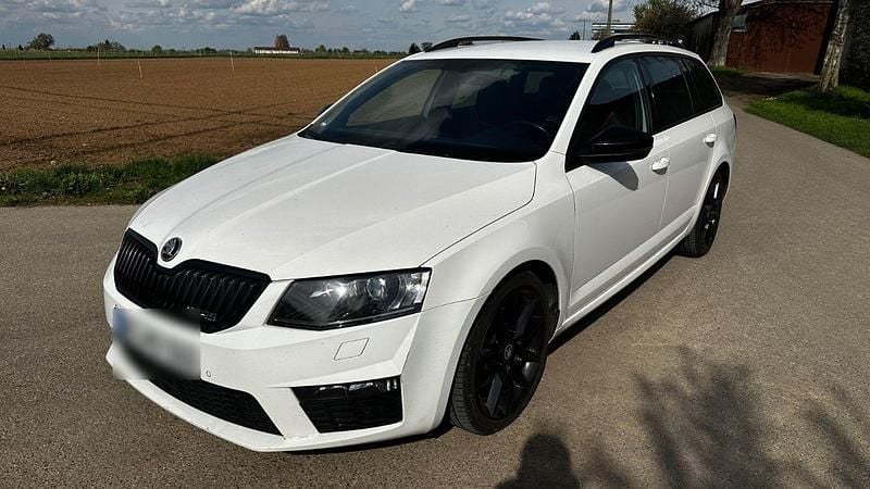 Gebraucht Skoda Octavia RS 184 PS (135 kW) 2017 Weiß Kombi