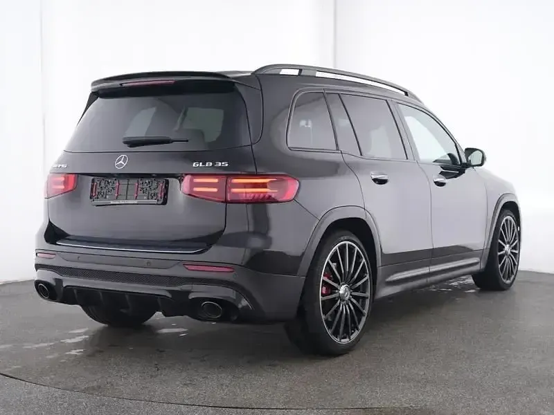 Gebraucht Mercedes GLB35 AMG 306 PS (225 kW) 2025 Schwarz SUV
