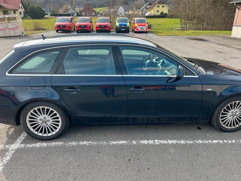 Gebraucht Audi A4 S-Line 211 PS (155 kW) 2010 Blau Kombi