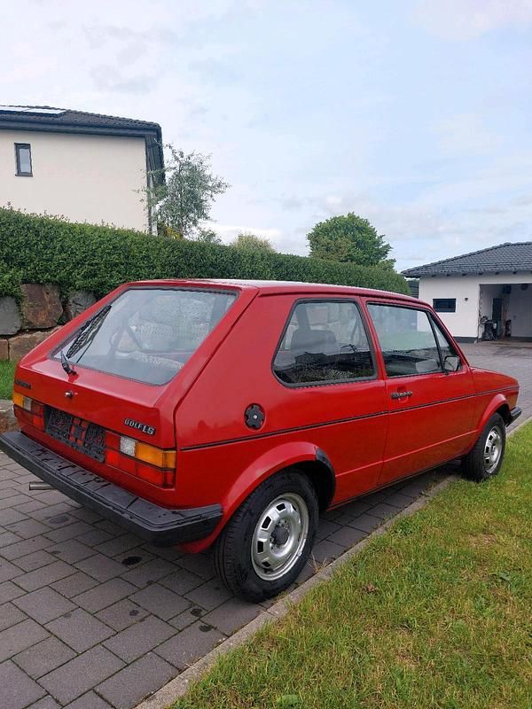 Gebraucht VW Golf I 54 PS (39 kW) 1983 Rot Kleinwagen