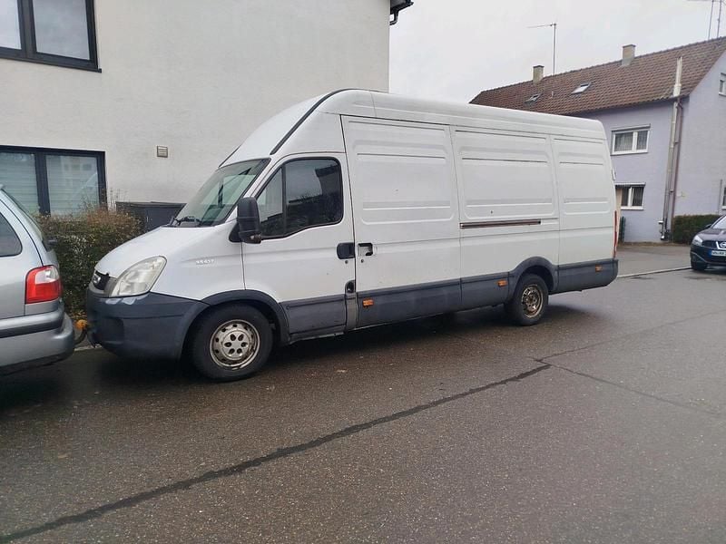 Gebraucht Iveco Daily 170 PS (125 kW) 2010 Weiß Van / Kleinbus