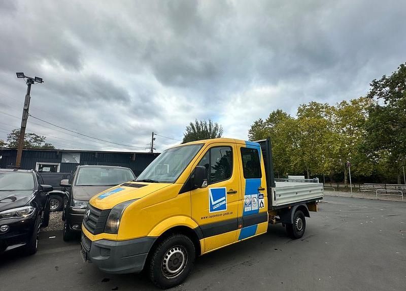 Gelb Gebraucht 2015 VW Crafter Van | 10.999 € (Guter Preis) - Bild 1/4