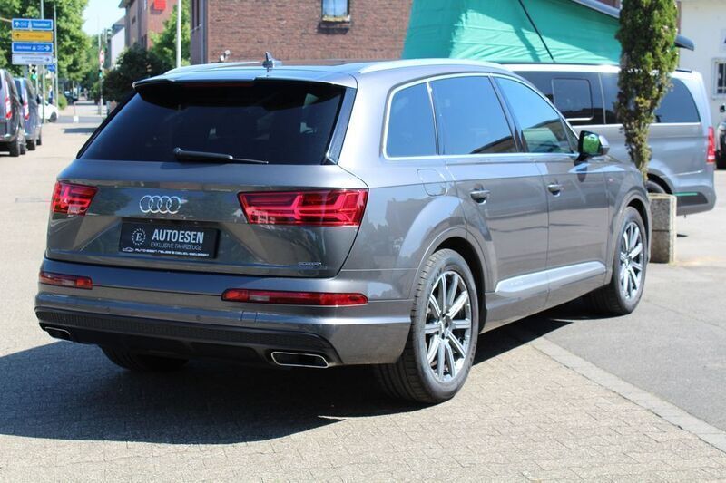 Gebraucht Audi Q7 S-Line 286 PS (210 kW) 2019 Samuraigrau metallic SUV