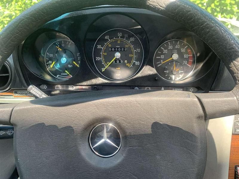 Gebraucht 1982 Mercedes SL380 | 27.950 € - Bild 1/4