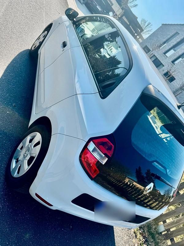 Gebraucht Renault Twingo 70 PS (51 kW) 2015 Weiß Kleinwagen