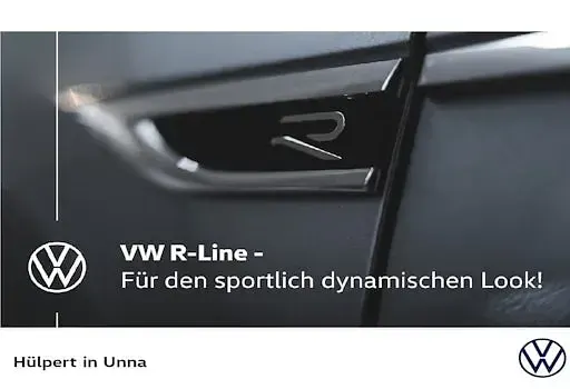 Gebraucht VW Golf VIII R-line 150 PS (110 kW) 2024 Pure white Limousine