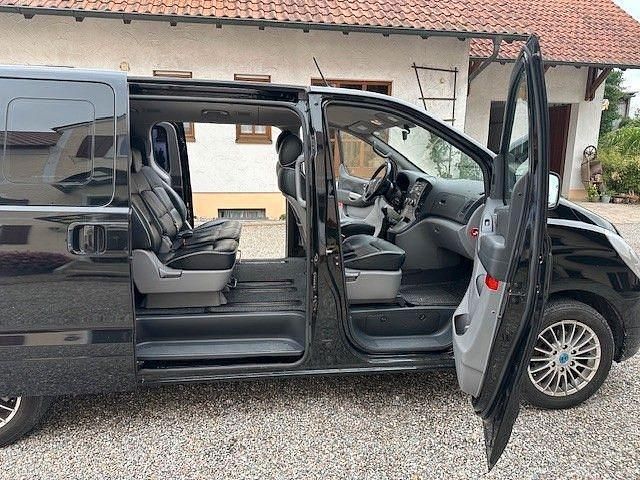Schwarz Gebraucht 2011 Hyundai H-1 Premium Van | 9.999 € (Fairer Preis) - Bild 1/4