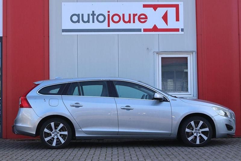 Gebraucht Volvo V60 215 PS (158 kW) 2013 Grau Kombi
