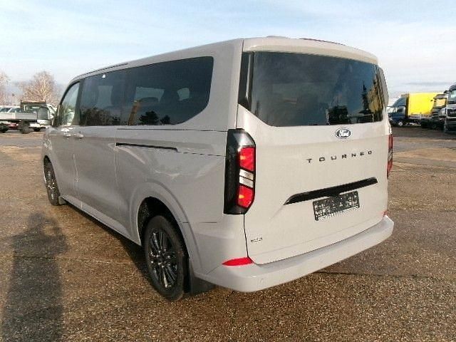 Neu Ford Tourneo Titanium 232 PS (170 kW) 2026 Grau Van / Kleinbus