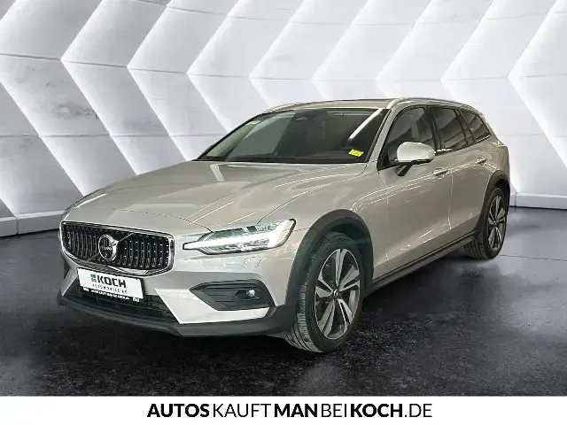 Gebraucht Volvo V60 CC 184 PS (135 kW) 2024 Kombi