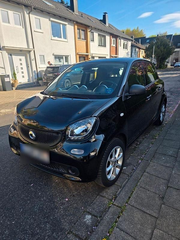 Second-hand Smart ForFour 71 CP (52 kW) 2015 Negru Hatchback