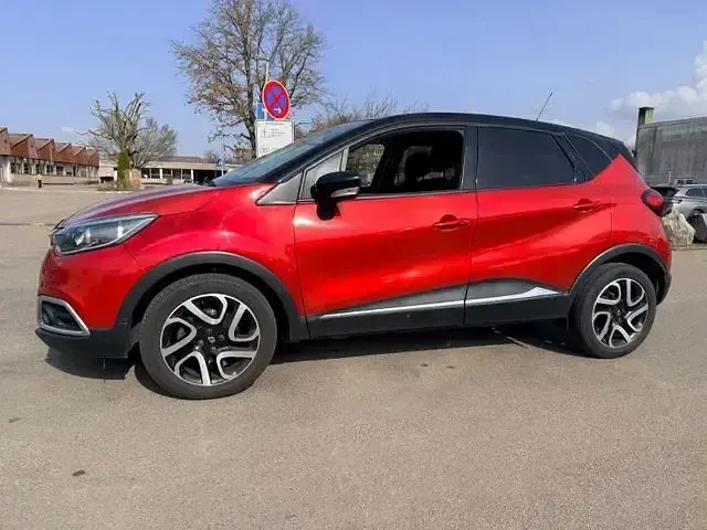 Käytetty Renault Captur XMOD 120 HP (88 kW) 2016 Other Katumaasturi