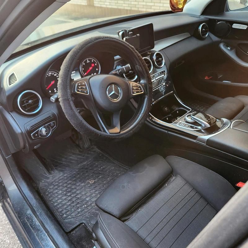 Gebraucht Mercedes C220 170 PS (125 kW) 2017 Grau Kombi
