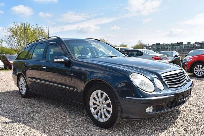 Gebraucht Mercedes E320 Elegance 204 PS (150 kW) 2004 Blau Kombi