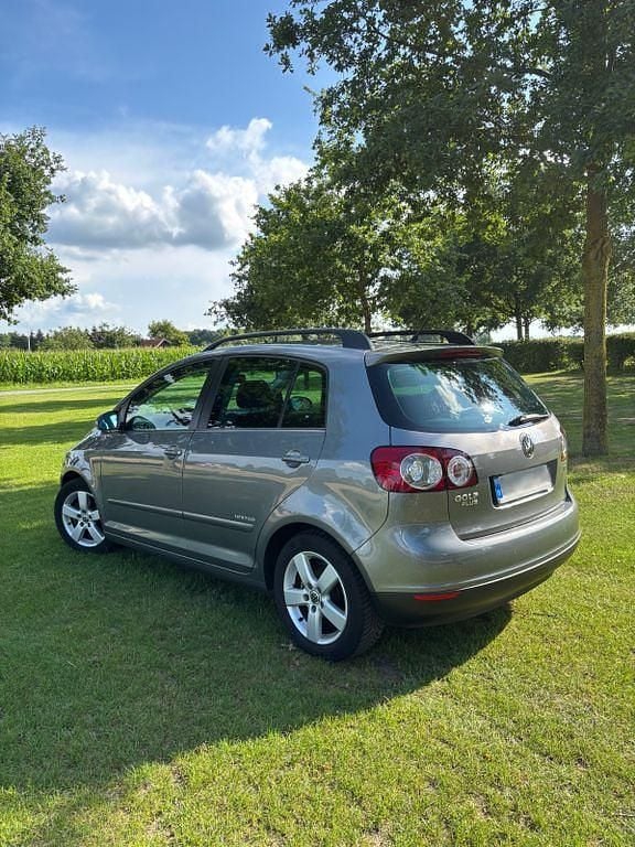 Grau Gebraucht 2007 VW Golf V United Limousine | 2.900 € (Superpreis) - Bild 1/2