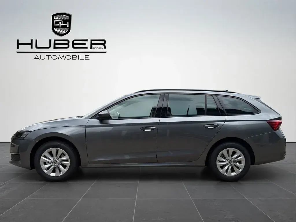 Neu Skoda Octavia Selection 150 PS (110 kW) 2026 Graphitegrau metallic Kombi