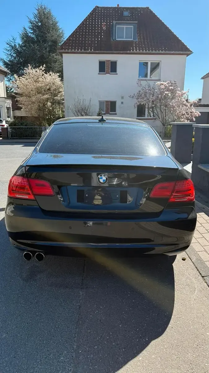 Gebraucht BMW 320 M Performance 184 PS (135 kW) 2011 Schwarz Coupé