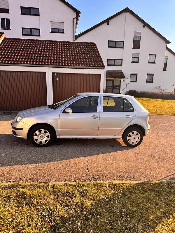 Gebraucht Skoda Fabia 54 PS (39 kW) 2007 Silber Kleinwagen