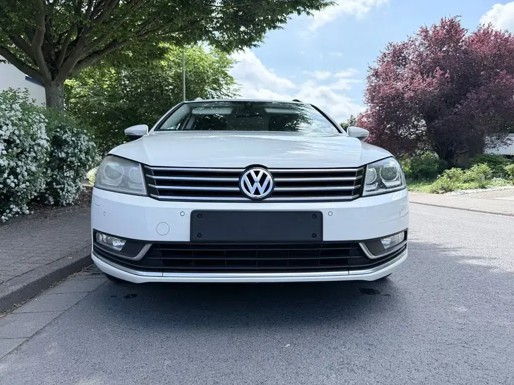 Usata VW Passat Comfortline 140 CV (102 kW) 2012 Bianco Station wagon