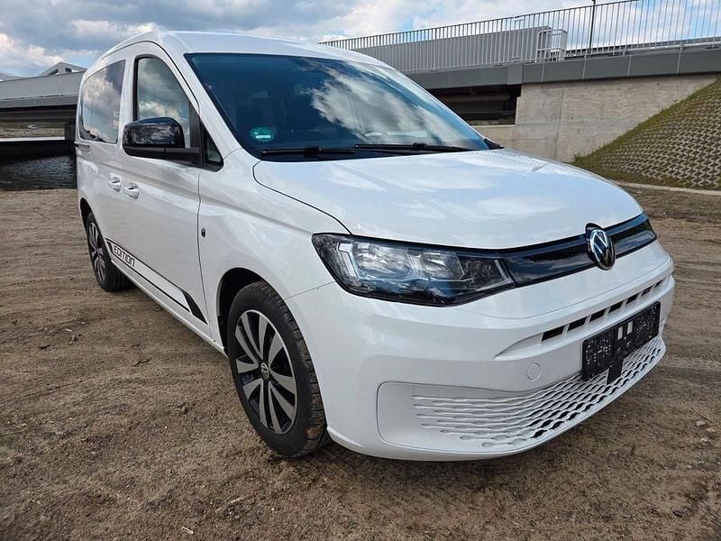 Second-hand VW Caddy Basis 122 CP (89 kW) 2021 Alb Monovolum