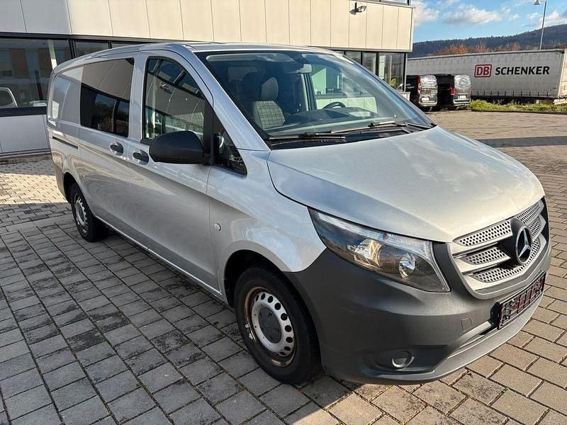 Silber Gebraucht 2017 Mercedes Vito Van | 10.750 € (Superpreis) - Bild 1/4