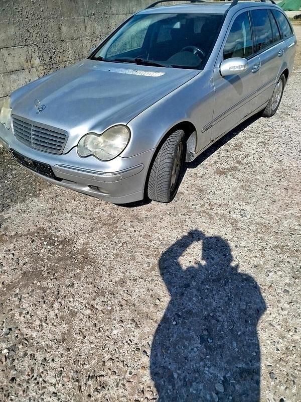 Gebraucht Mercedes C220 143 PS (105 kW) 2002 Silber Kombi