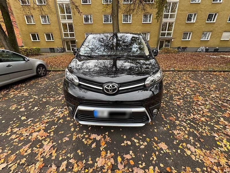 Gebraucht Toyota Proace 120 PS (88 kW) 2019 Schwarz Van / Kleinbus