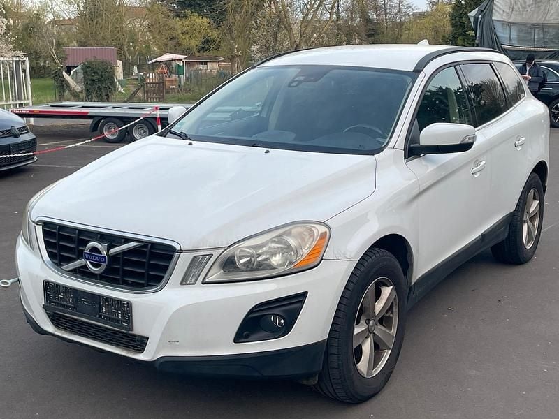 Gebraucht Volvo XC60 175 PS (128 kW) 2010 Weiß SUV