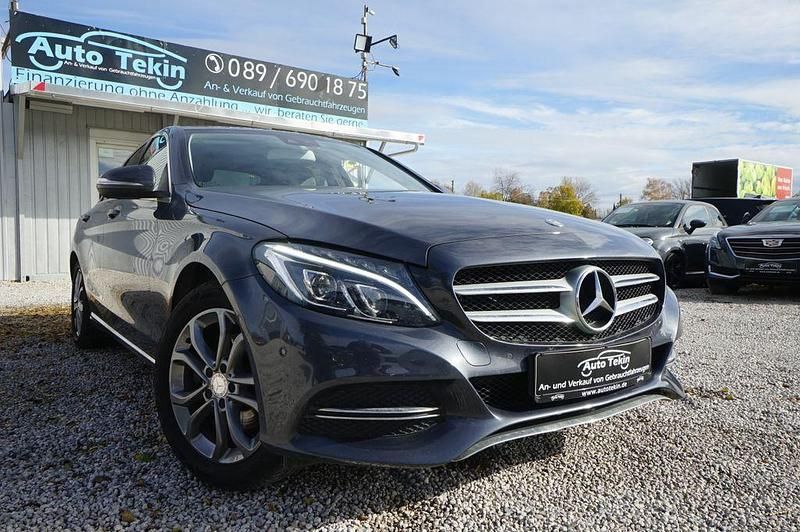 Grau Gebraucht 2014 Mercedes C220 Avantgarde Limousine | 15.950 € (Etwas zu teuer) - Bild 1/3