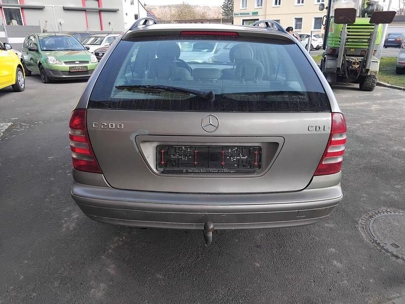 Gebraucht Mercedes C200 122 PS (89 kW) 2005 Silber Kombi