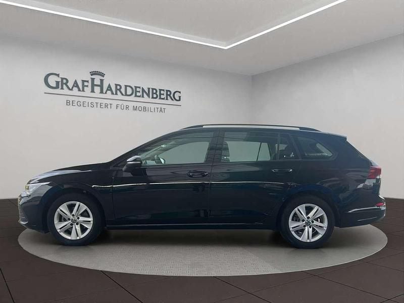 Gebraucht VW Golf VIII Life 150 PS (110 kW) 2023 Schwarz Kombi