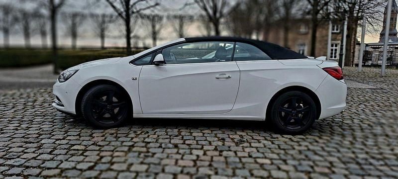 Gebraucht Opel Cascada Ultimate 200 PS (147 kW) 2017 Weiß Cabrio