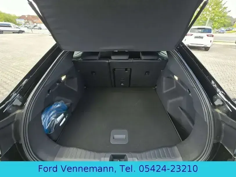 Gebraucht Ford Capri 109 kW (149 PS) 2025 Grau SUV