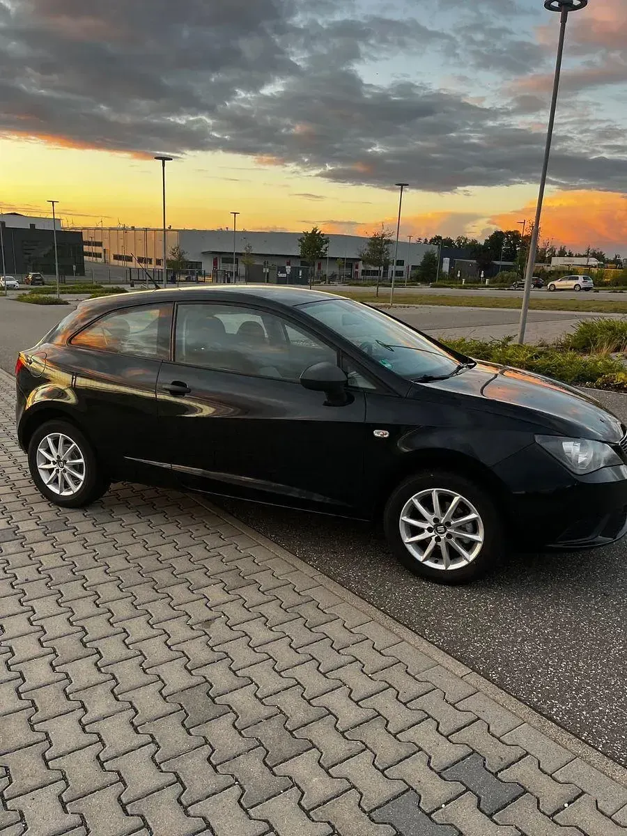 Usata Seat Ibiza SC Reference 69 CV (50 kW) 2014 Nero Utilitaria