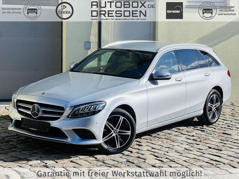 Gebraucht Mercedes C220 194 PS (142 kW) 2021 Iridiumsilber Limousine