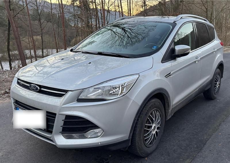 Gebraucht Ford Kuga 163 PS (119 kW) 2013 Silber SUV