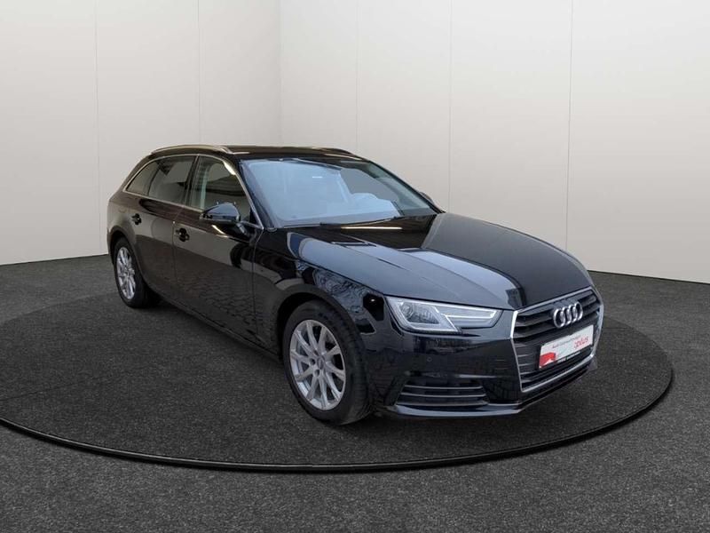 Gebraucht Audi A4 Comfort 150 PS (110 kW) 2019 Schwarz Kombi