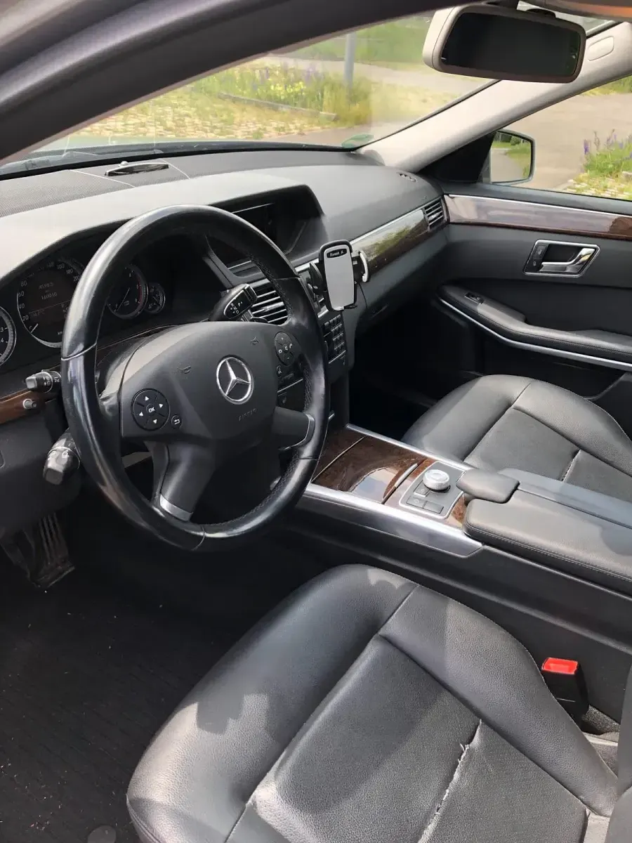 Gebraucht Mercedes E350 265 PS (194 kW) 2011 Silber Kombi